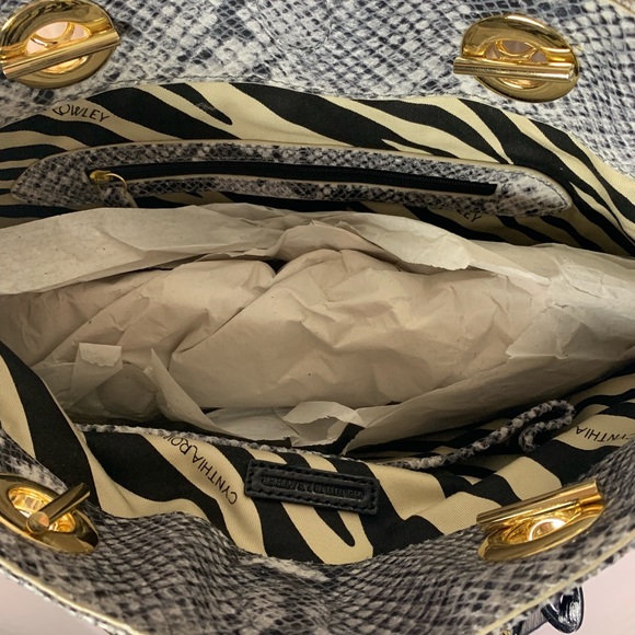 Cynthia Rowley | Snakeskin Tote Bag - Picture 6 of 7